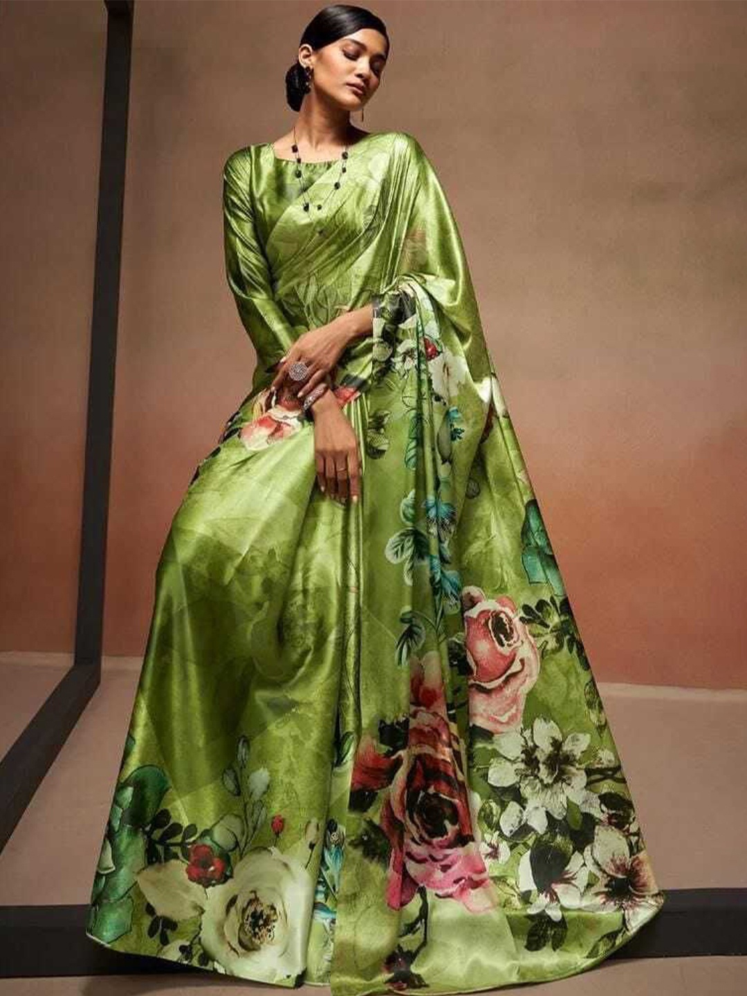 

DIVASTRI Floral Printed Satin Designer Saree, Green