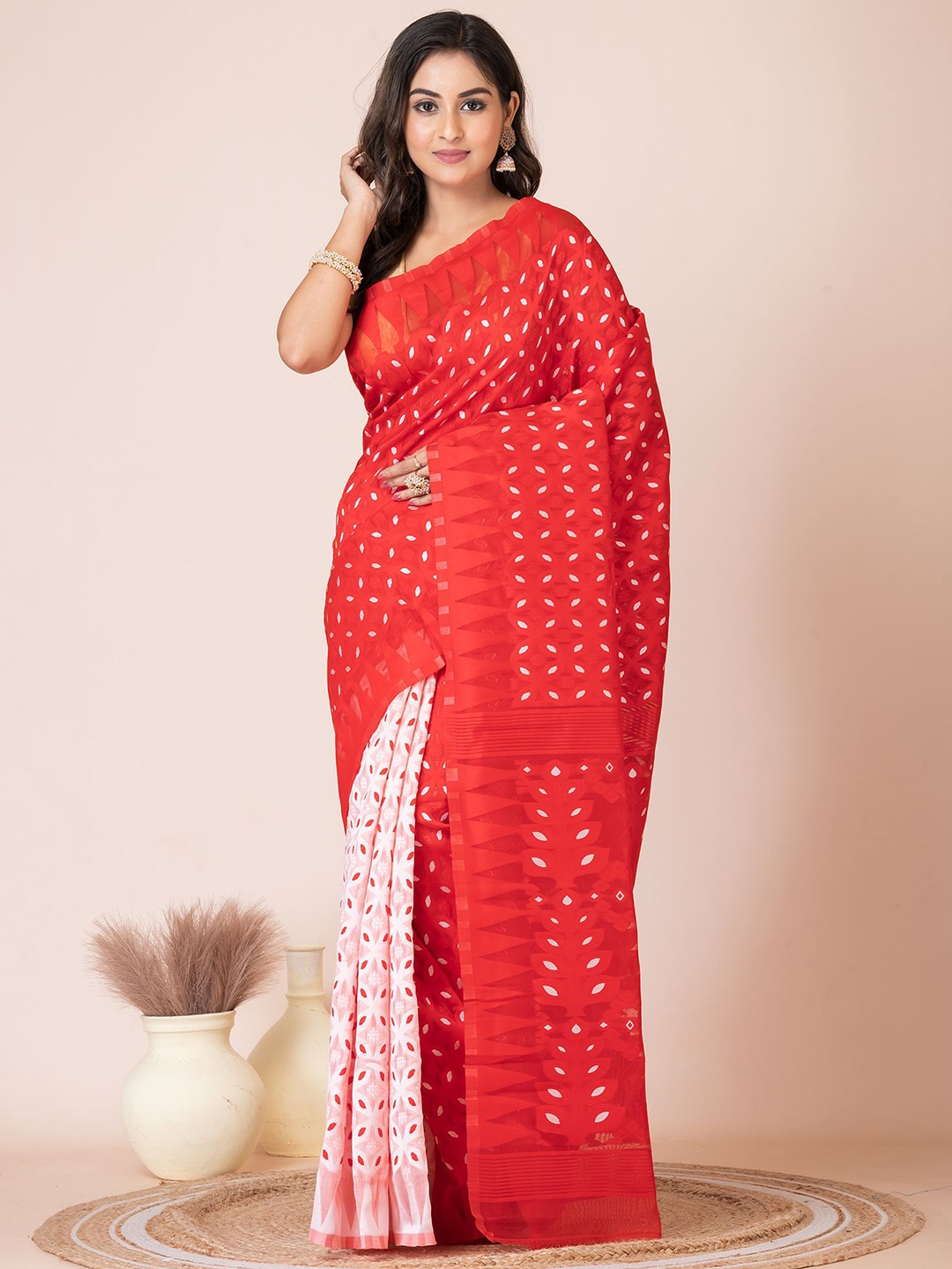 

HOUSE OF ARLI Woven Design Half and Half Jamdani Saree, White