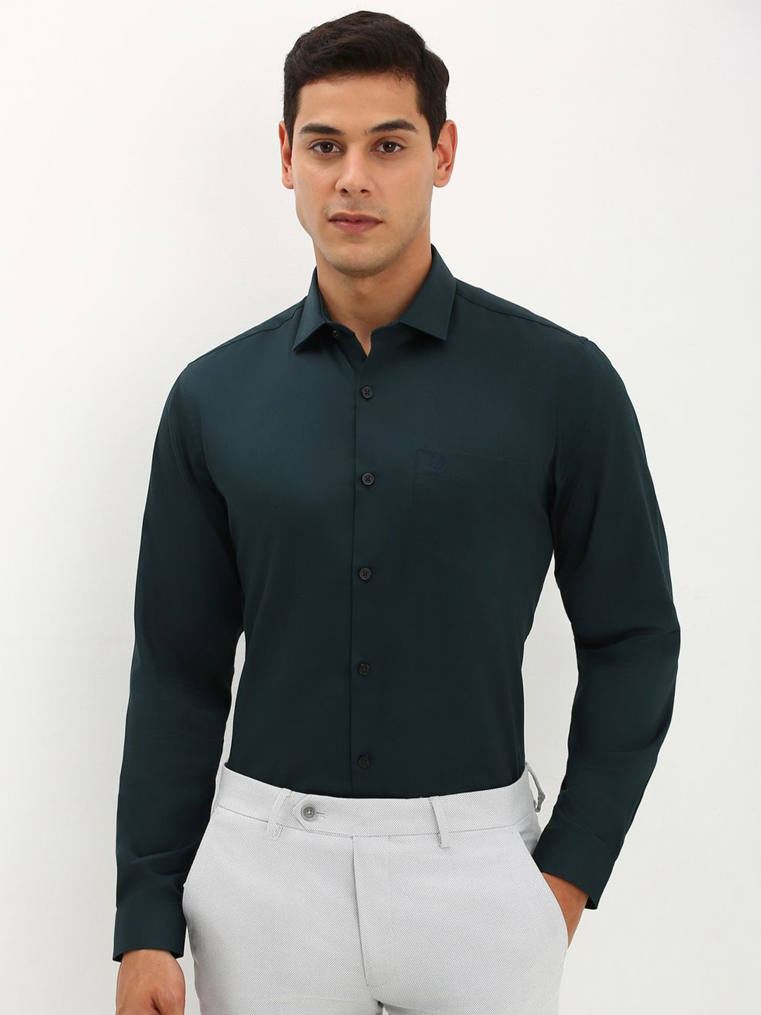 

Allen Solly Men Spread Collar Solid Cotton Slim Fit Formal Shirt, Green