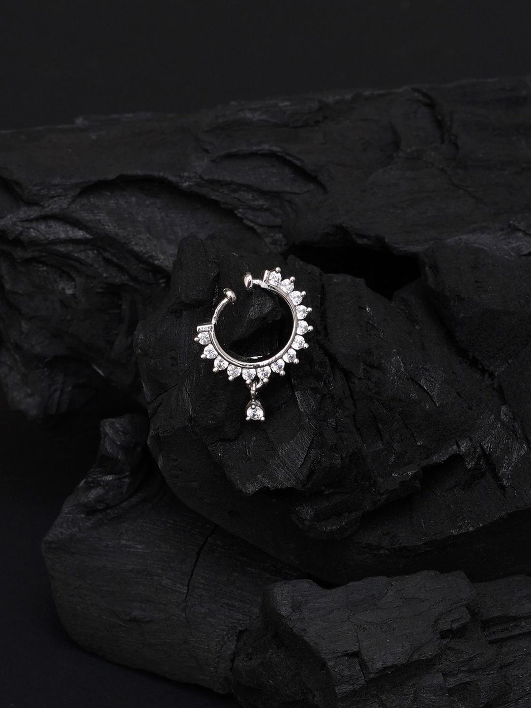 

Mali Fionna Silver-Plated Artificial Stones and Beads Ring Nosepin