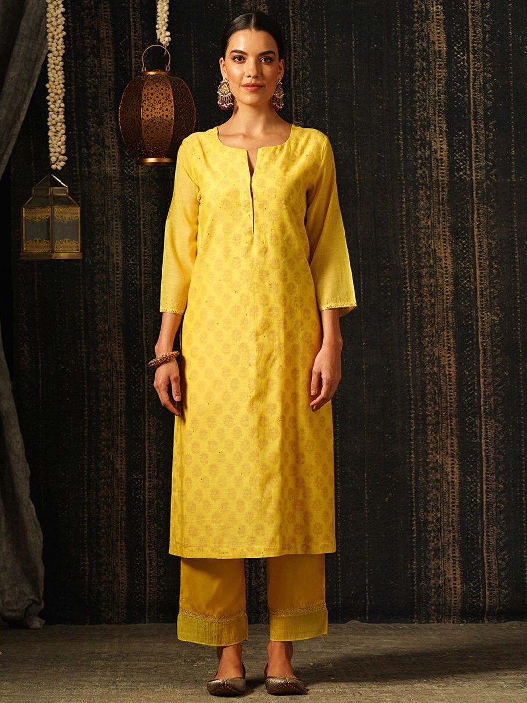 

JAYPORE Ethnic Motifs Printed Regular Cotton Silk Straight Kurta, Yellow