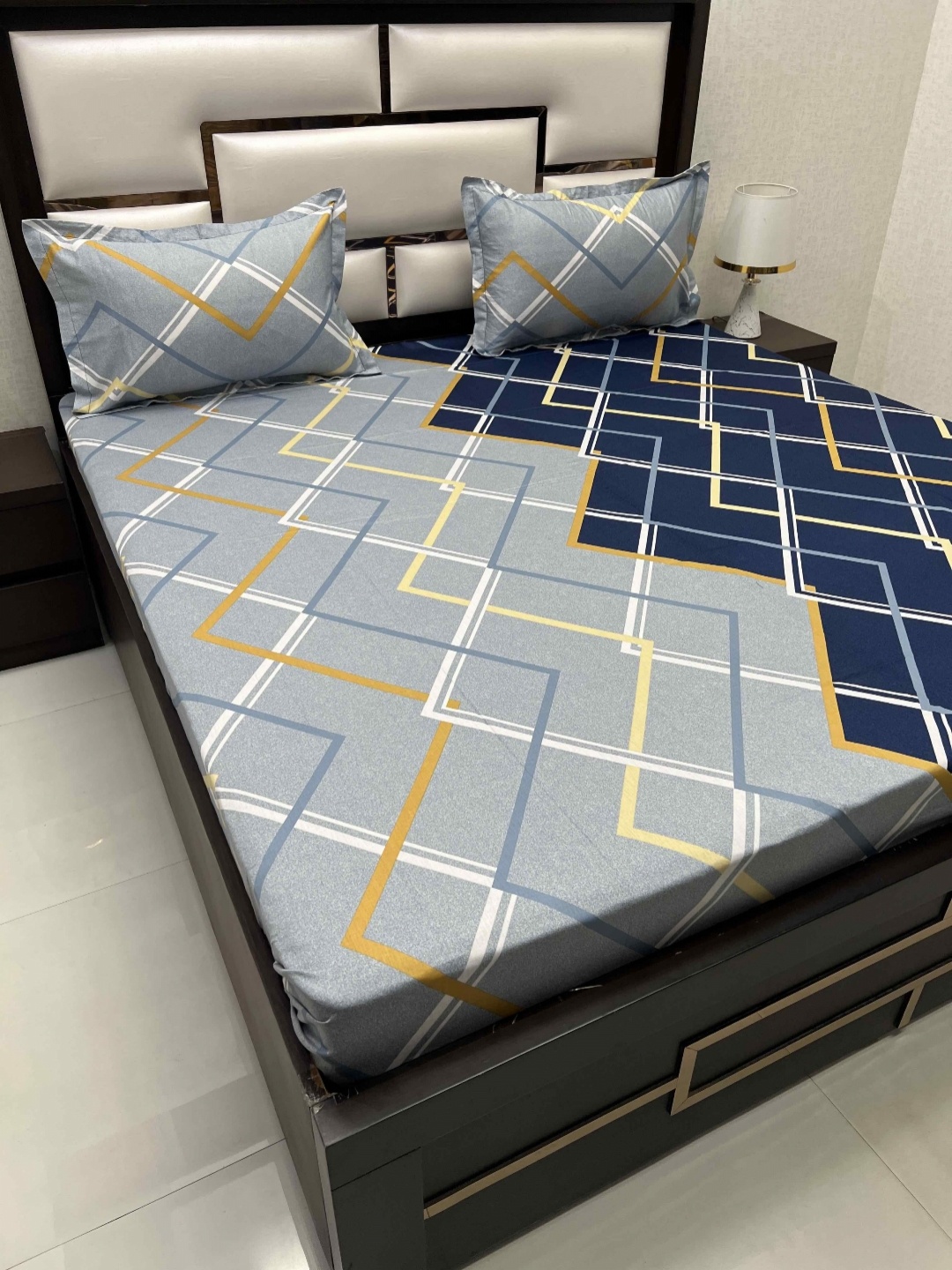 

Pure Decor Passion Fur Blue Geometric Pure Cotton 240 TC Queen Bedsheet & 2 Pillow Covers