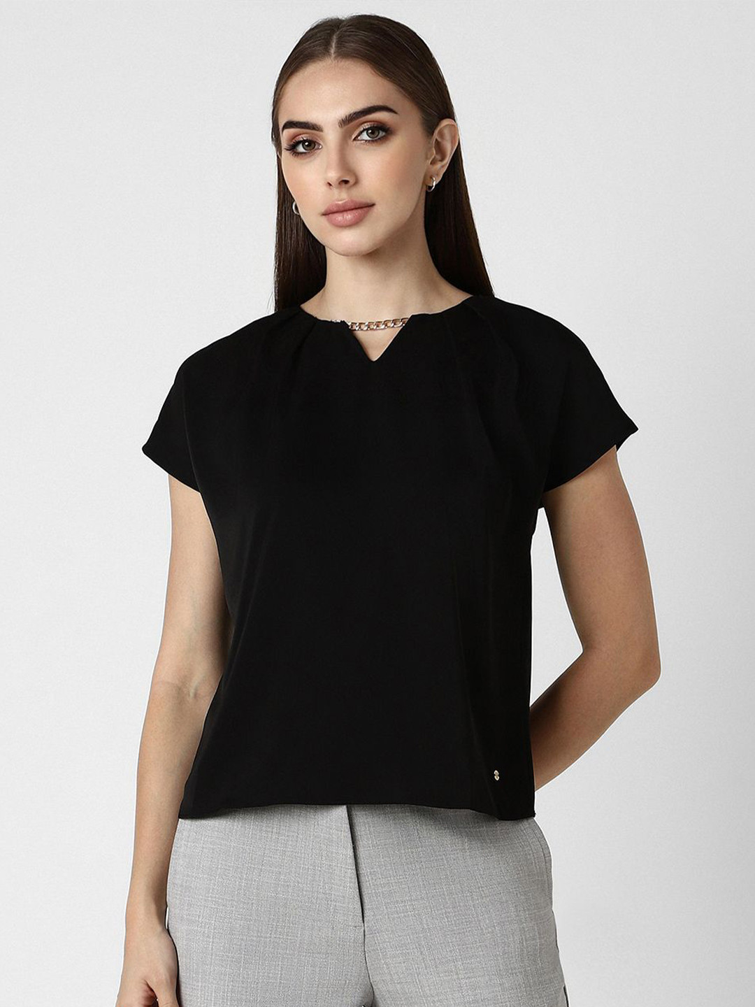 

Van Heusen Woman Solid Round Neck Top, Black