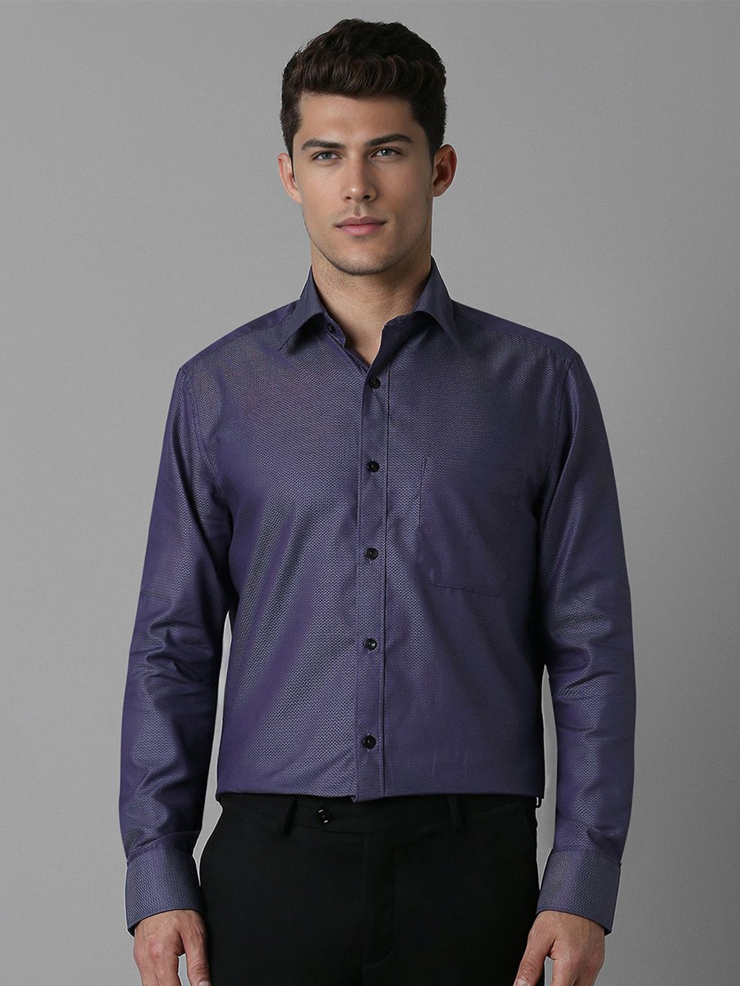 

Louis Philippe Men Classic Spread Collar Geometric Printed Cotton Formal Shirt, Purple