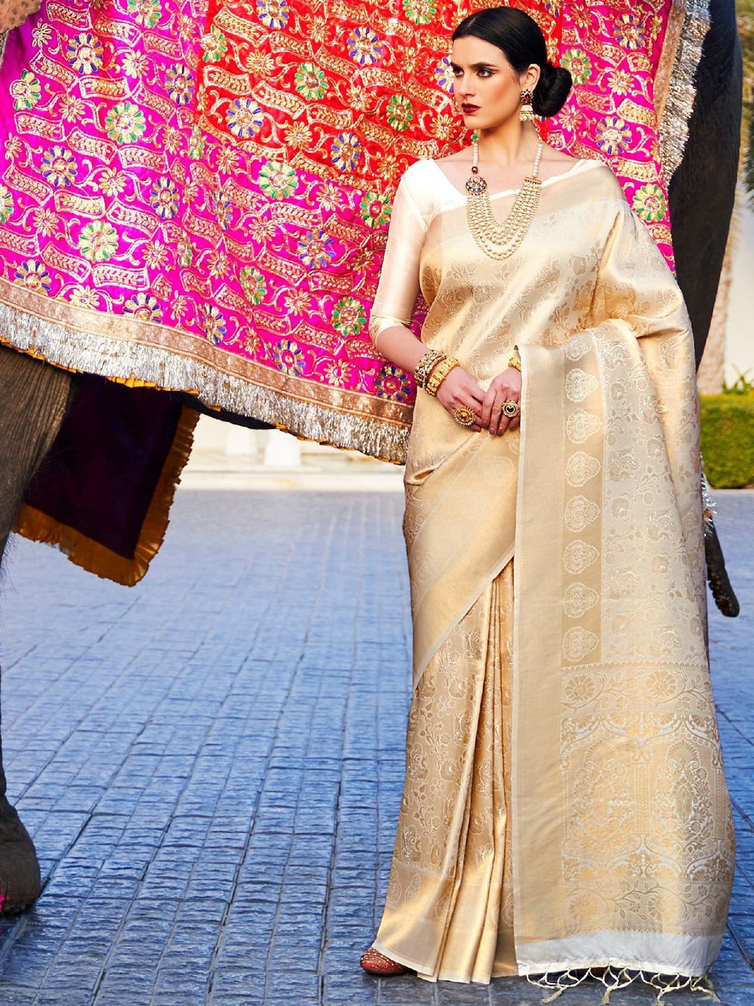 

ODETTE Woven Design Zari Saree, Cream