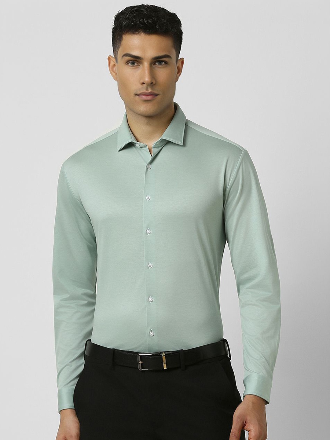 

Van Heusen Men Spread Collar Solid Cotton Slim Fit Formal Shirt, Green