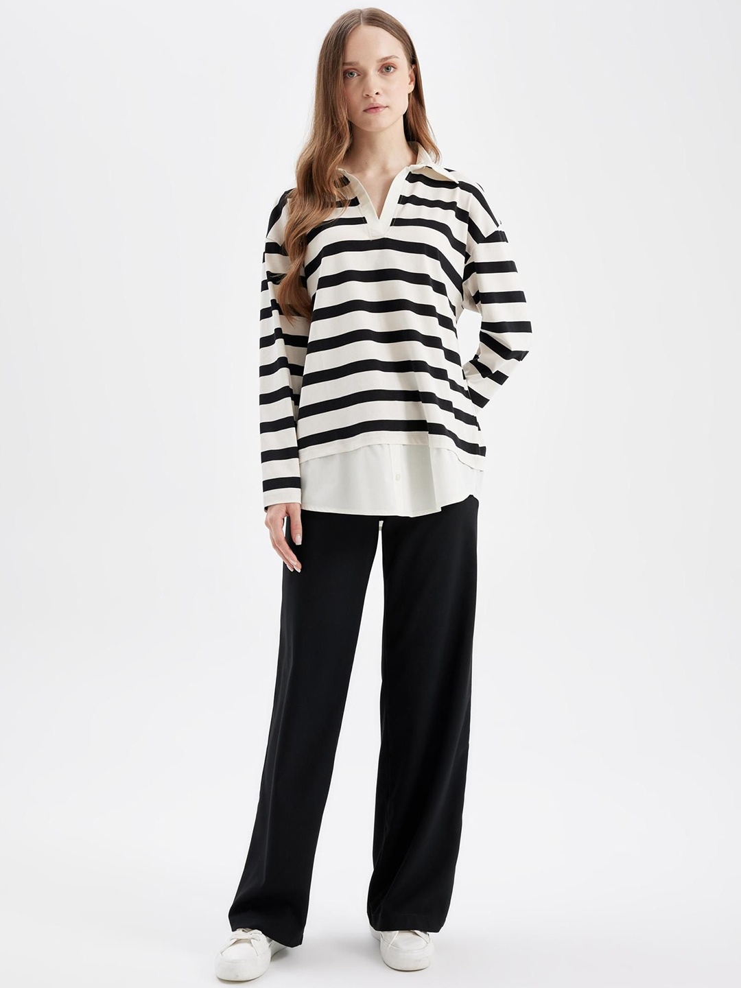 

DeFacto Women Solid Mid-Rise Parallel Trousers, Black