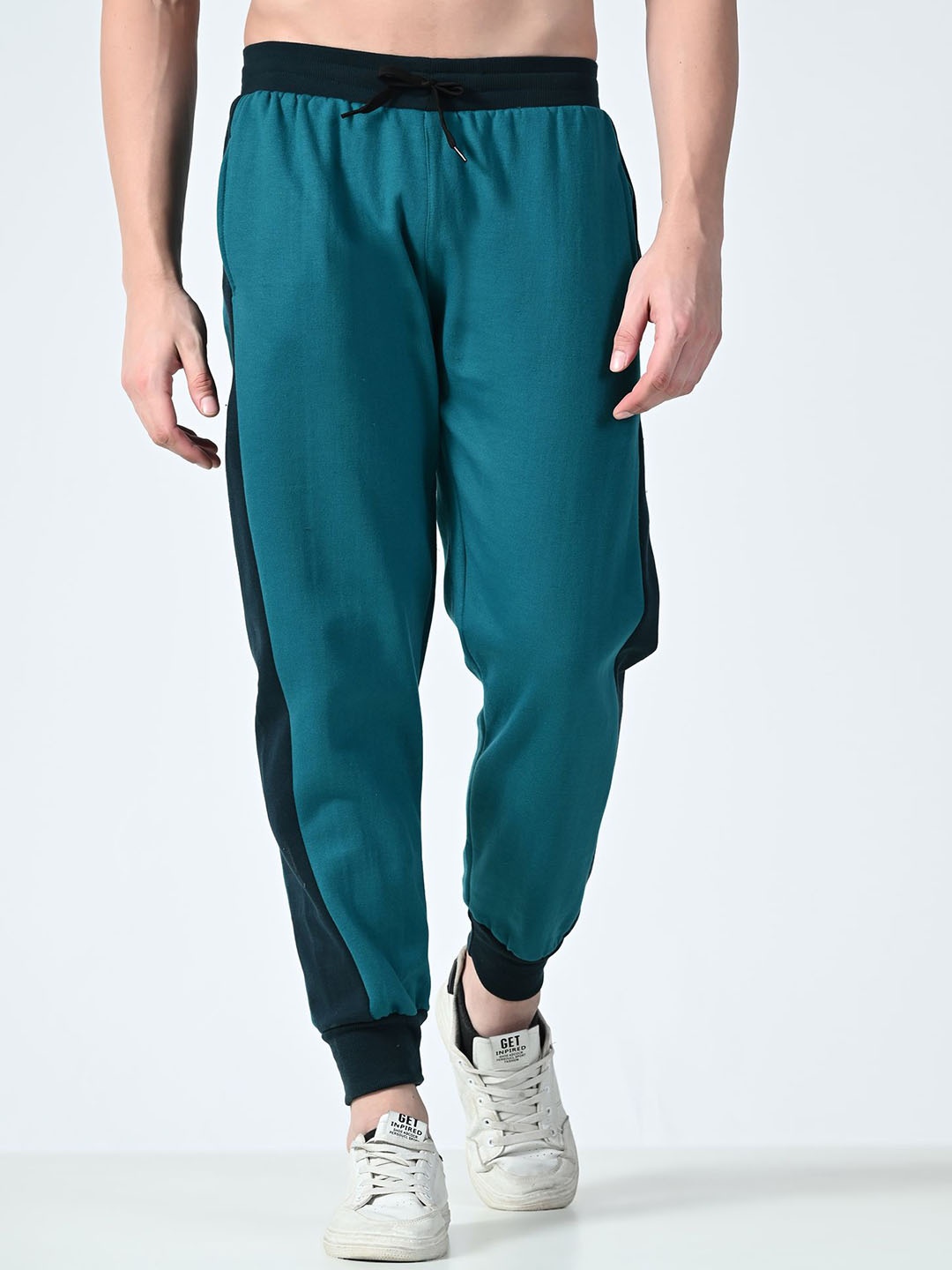 

BAESD Men Colourblocked Relaxed-Fit Joggers Trackpant, Sea green