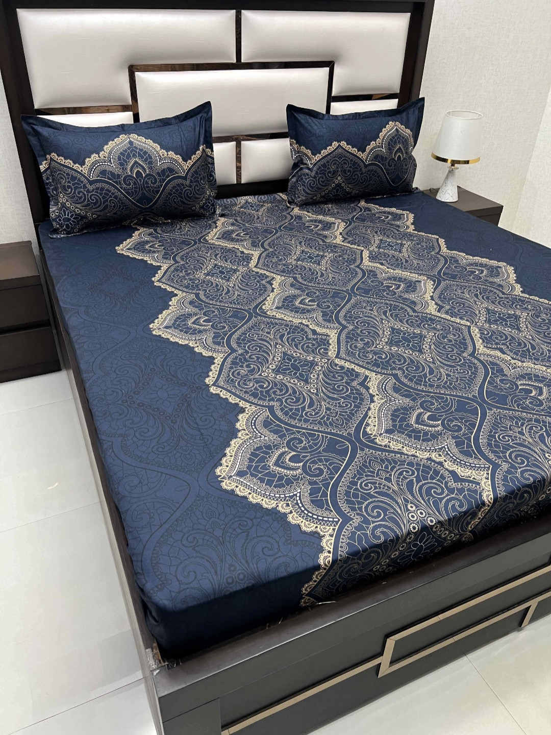 

Pure Decor Blue Ethnic Motifs Pure Cotton 240 TC King Bedsheet with 2 Pillow Covers