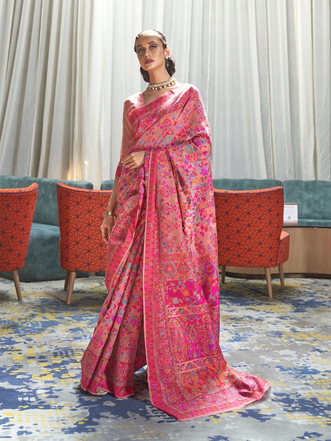 

ODETTE Woven Design Zari Saree, Pink