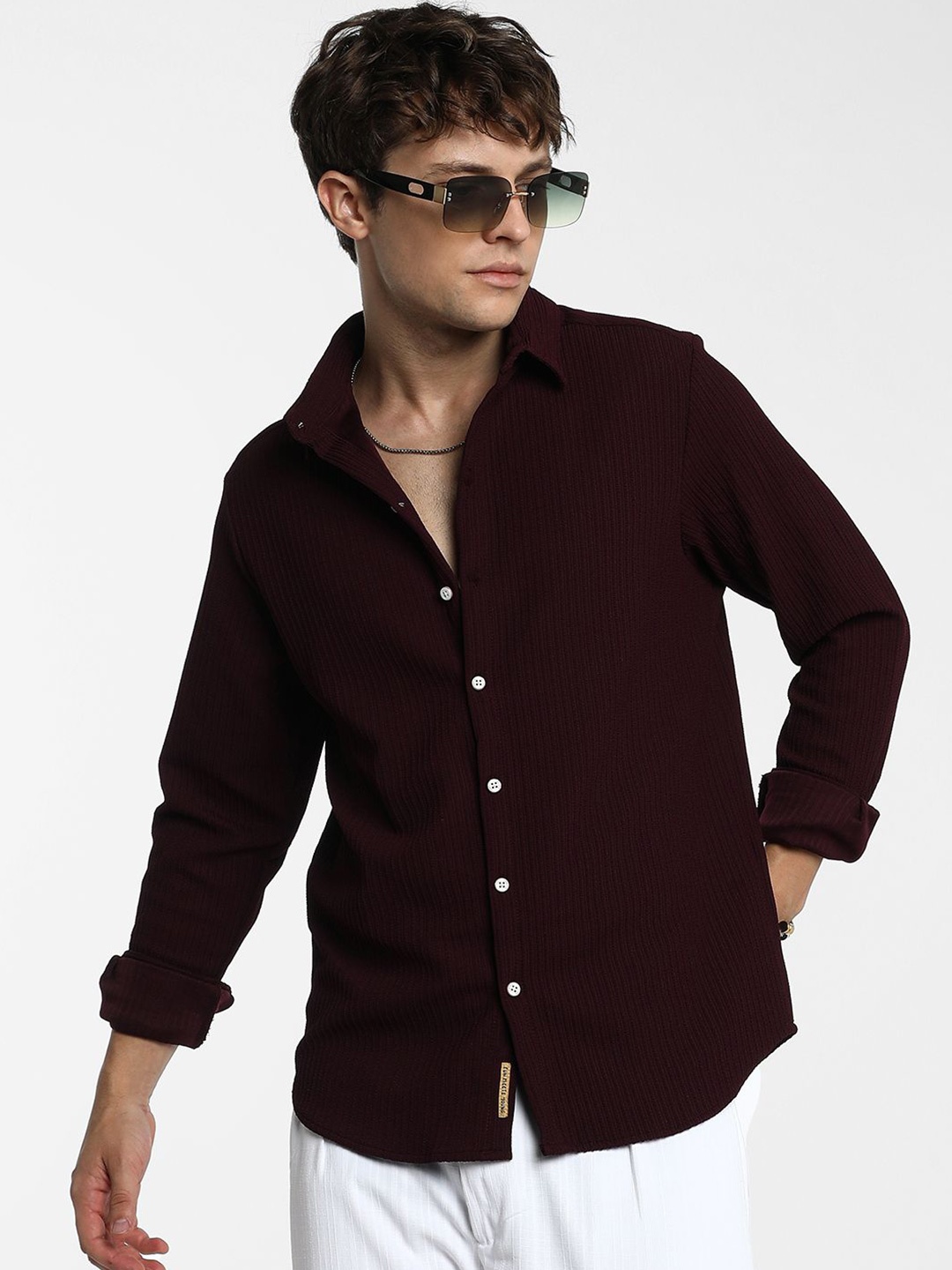 

Campus Sutra Men Comfort Spread Collar Textured Casual Shirt, Maroon