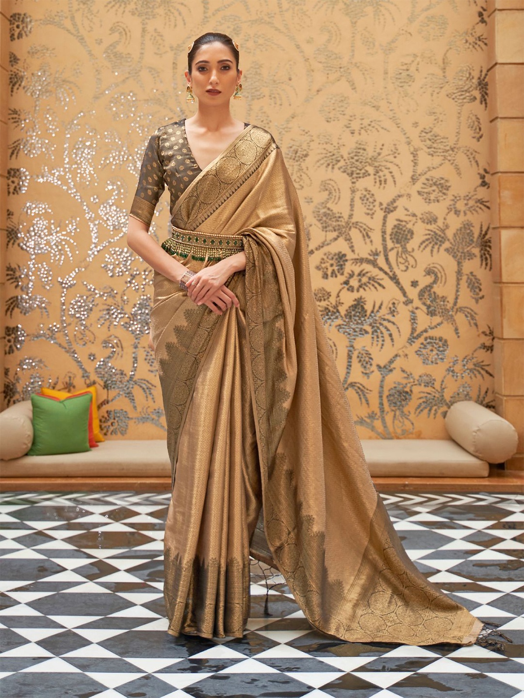 

ODETTE Woven Design Zari Saree, Gold