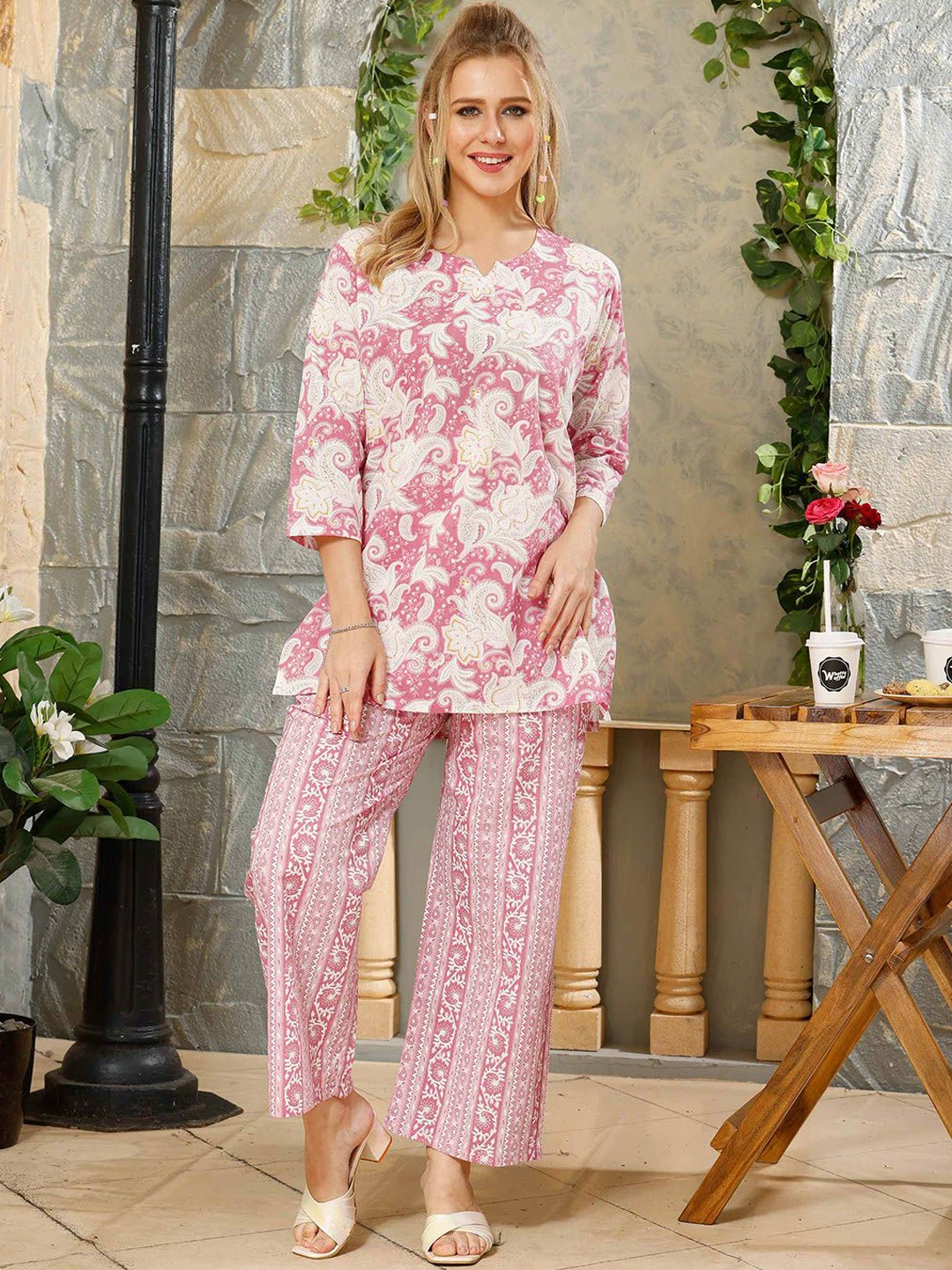 

NIGHT FLOSS Floral Printed Pure Cotton Tunic With Trouser, White