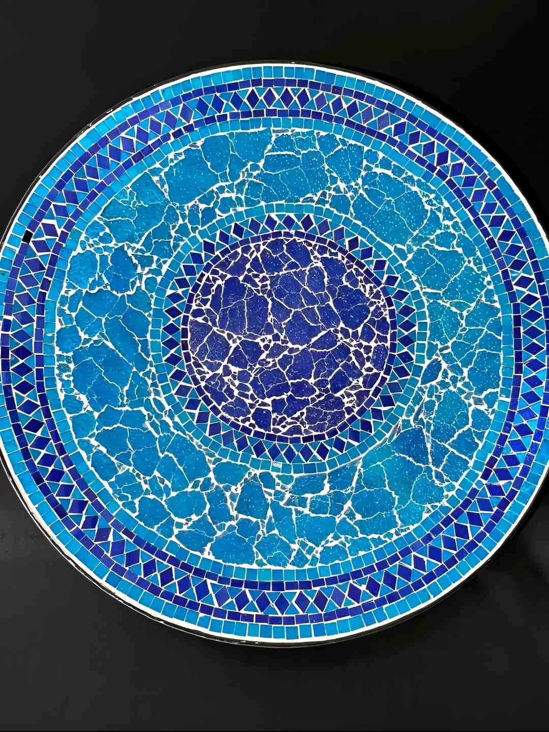 

Timaya's Decor Blue & White Textured Wall Decor Plate