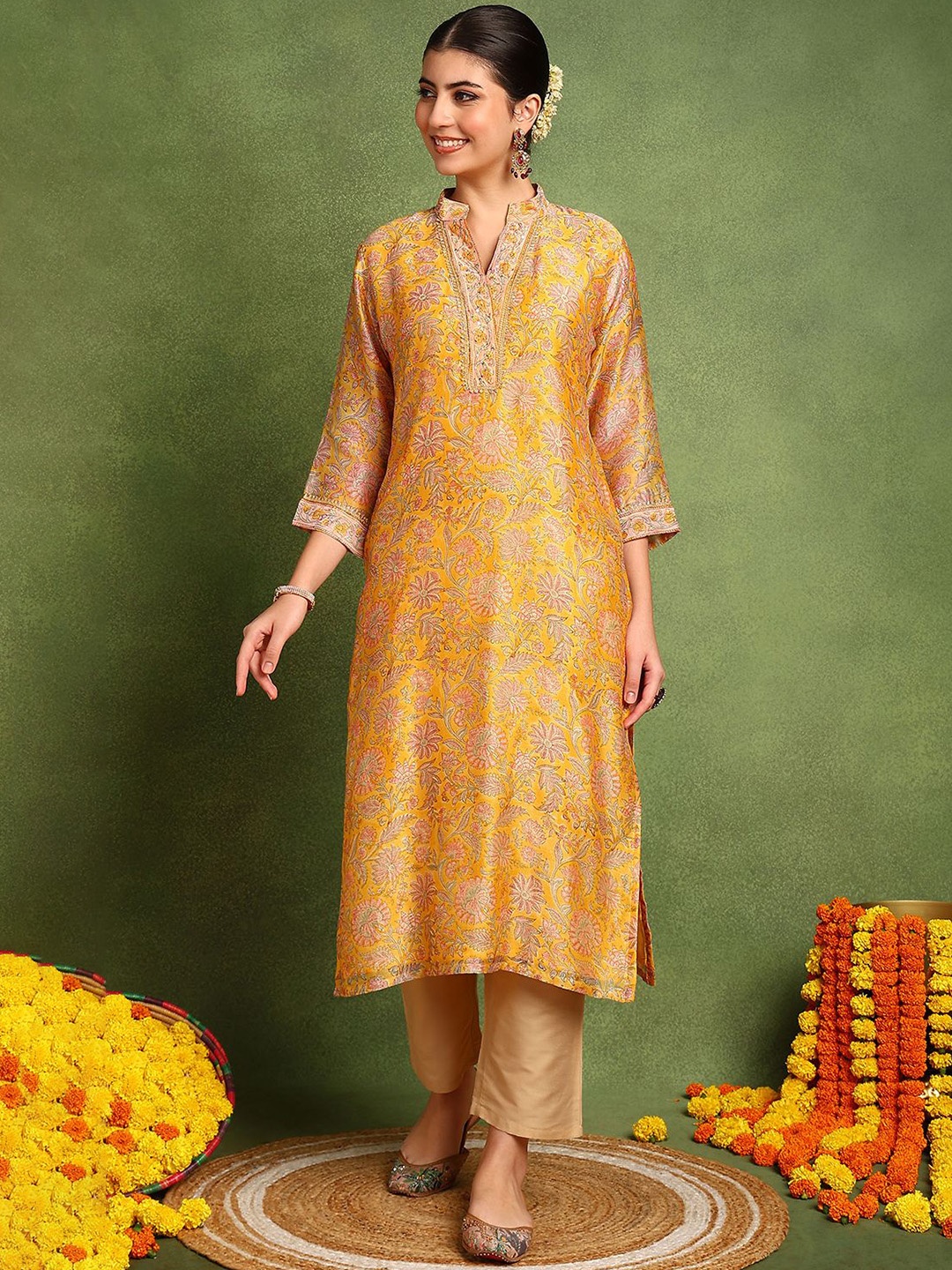 

Tahiliya Ethnic Motifs Printed Mandarin Collar Chanderi Silk A-Line Kurta, Yellow