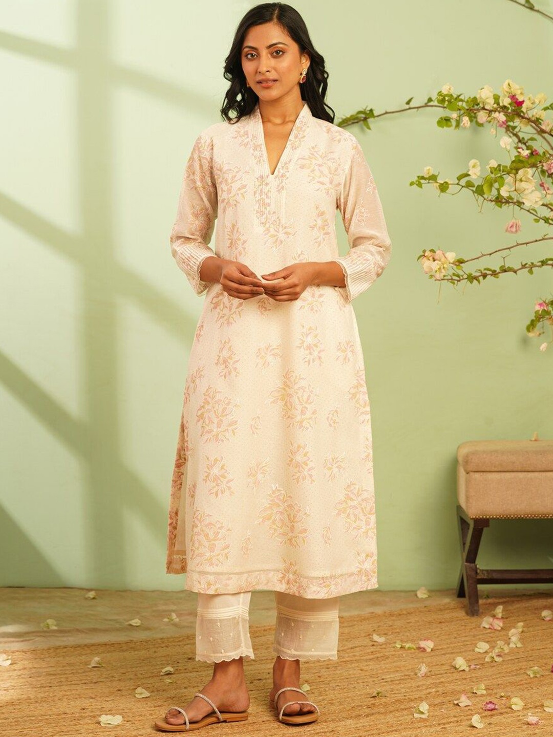 

JAYPORE Floral Printed Straight Kurta Set, Pink