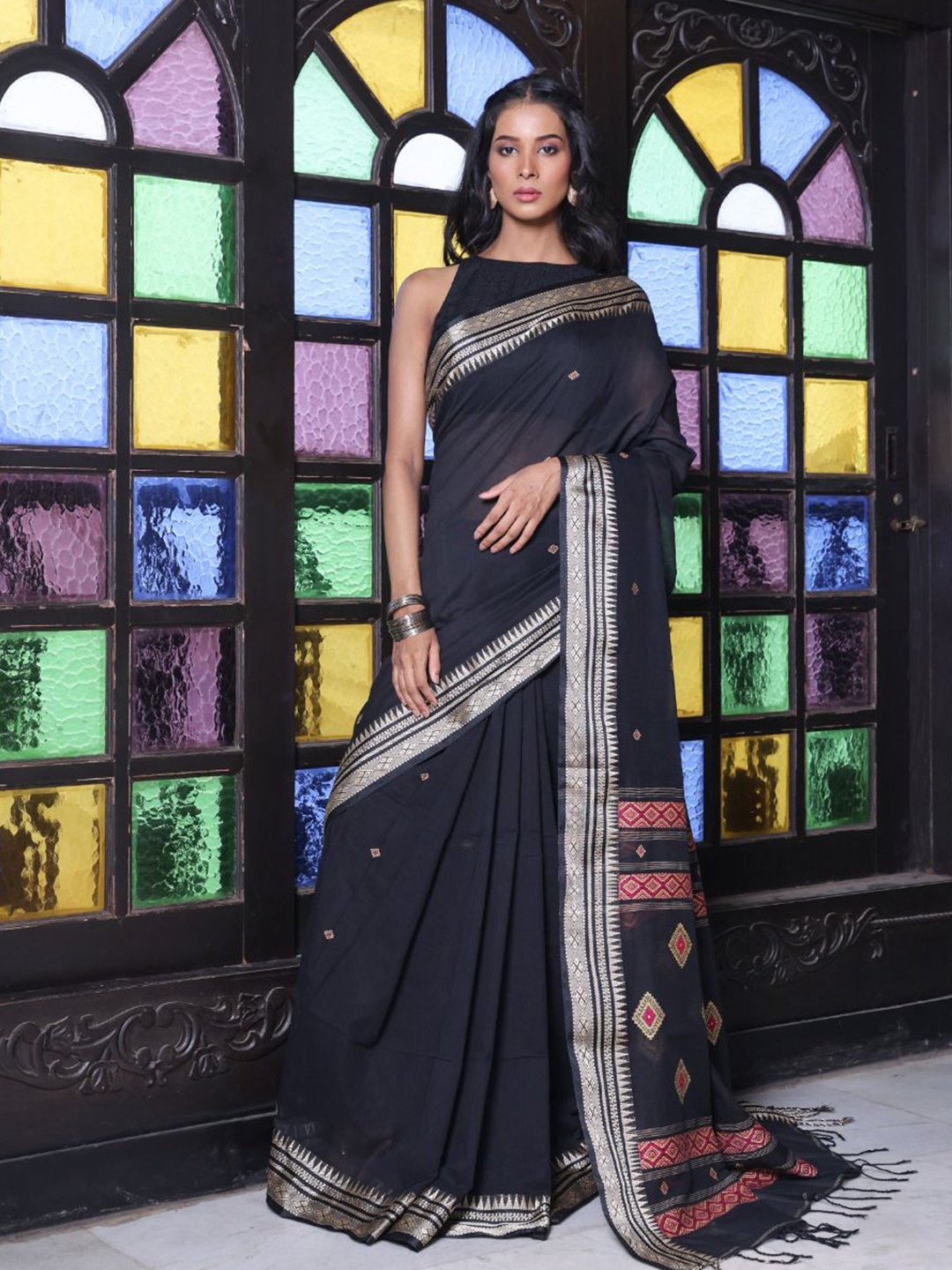 

Charukriti Ethnic Motifs Woven Design Zari Pure Cotton Saree, Black