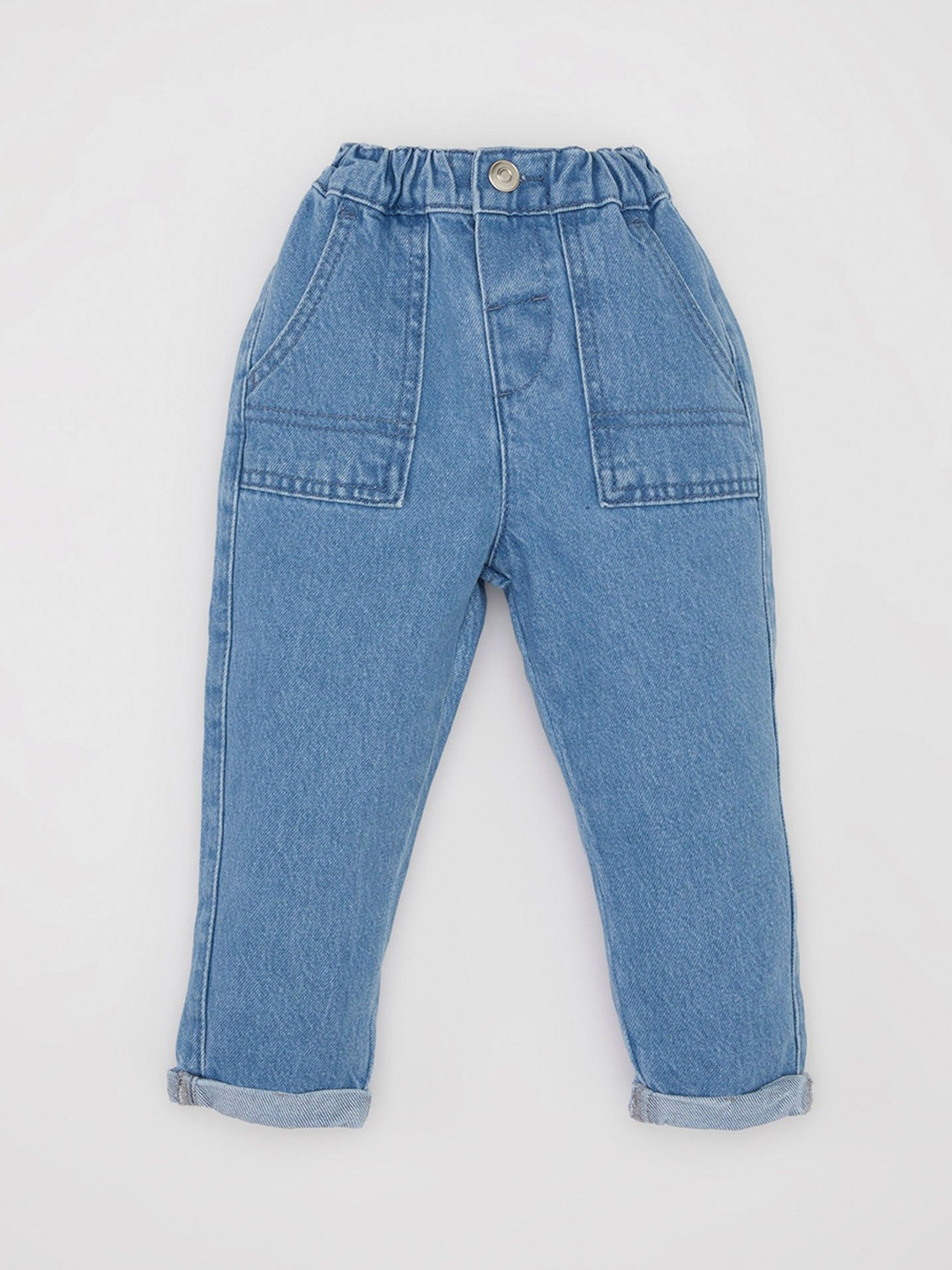 

DeFacto Boys Solid Cotton Regular-Fit Jeans, Blue