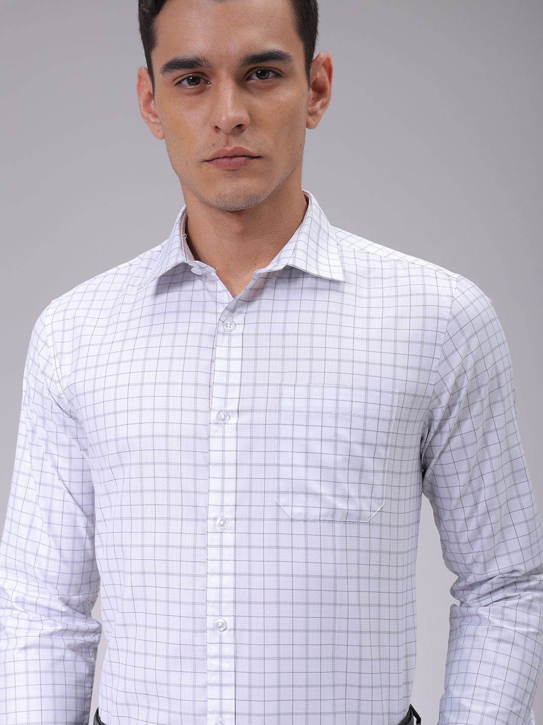 

The Indian Garage Co. X Luxe Men Cutaway Collar Checked Slim Fit Formal Shirt, White