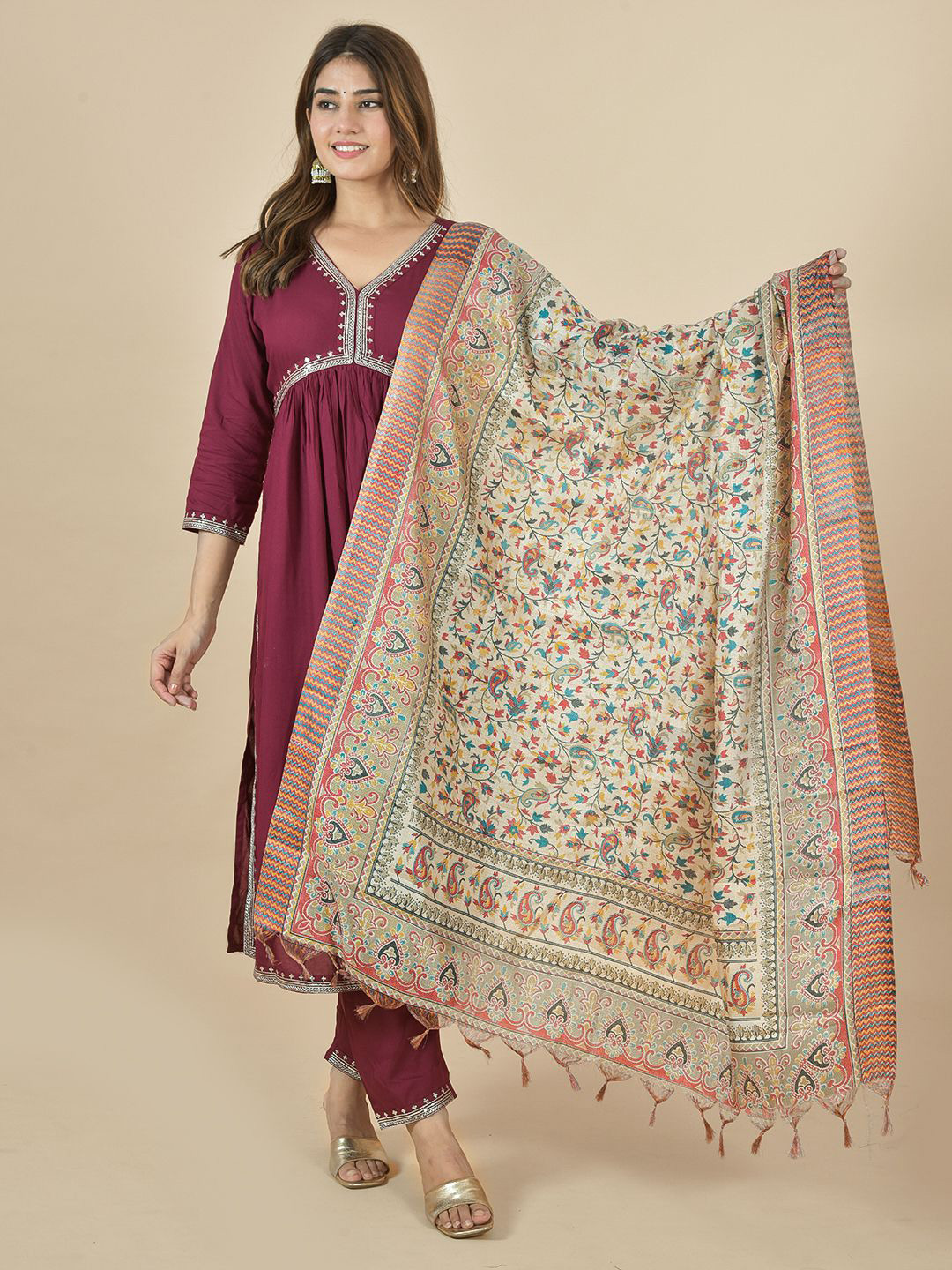 

LA FEMINAE Ethnic Motifs Printed Dupatta, Beige