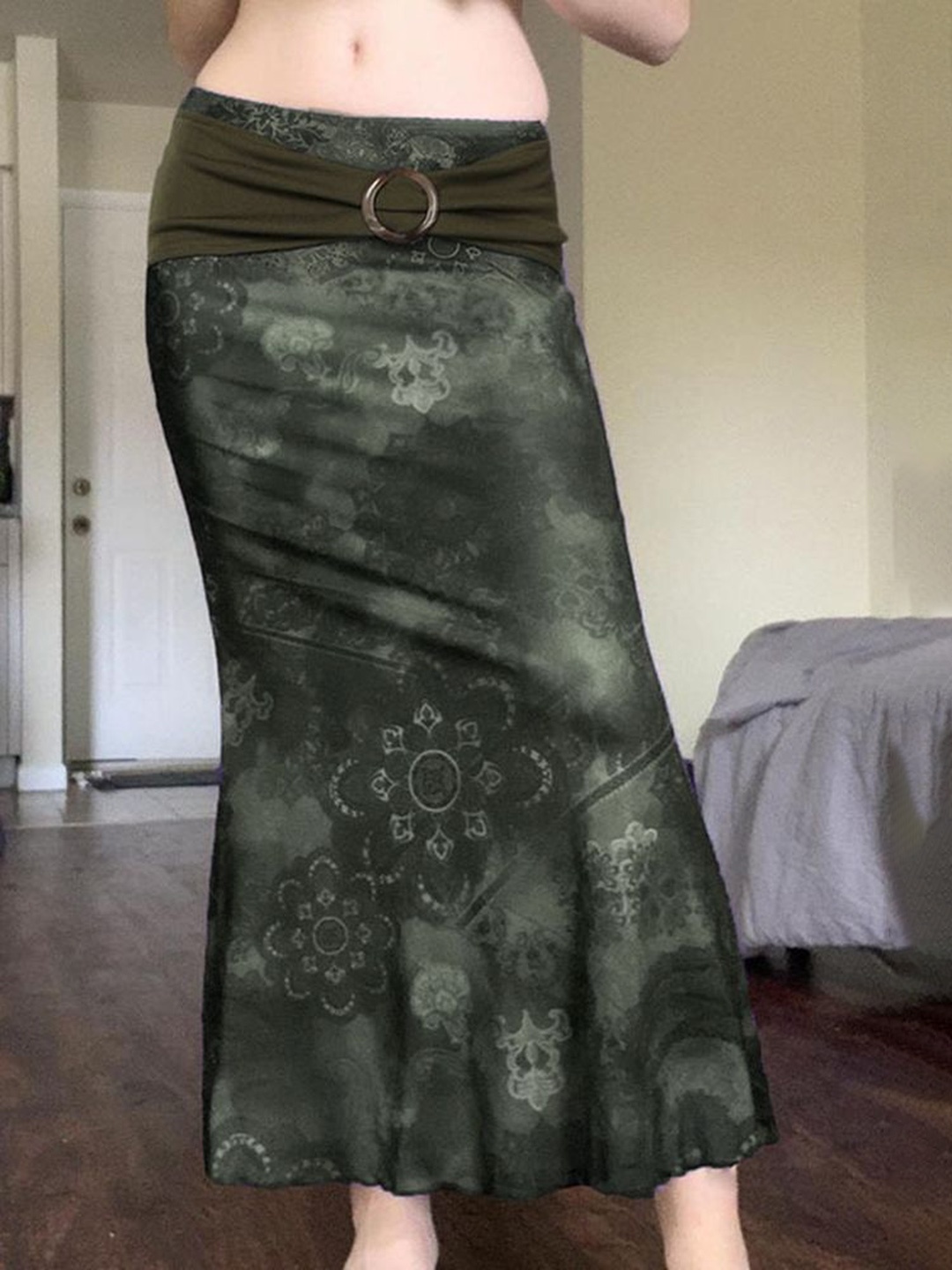 

LULU & SKY Women Printed A-Line Midi Skirts, Green