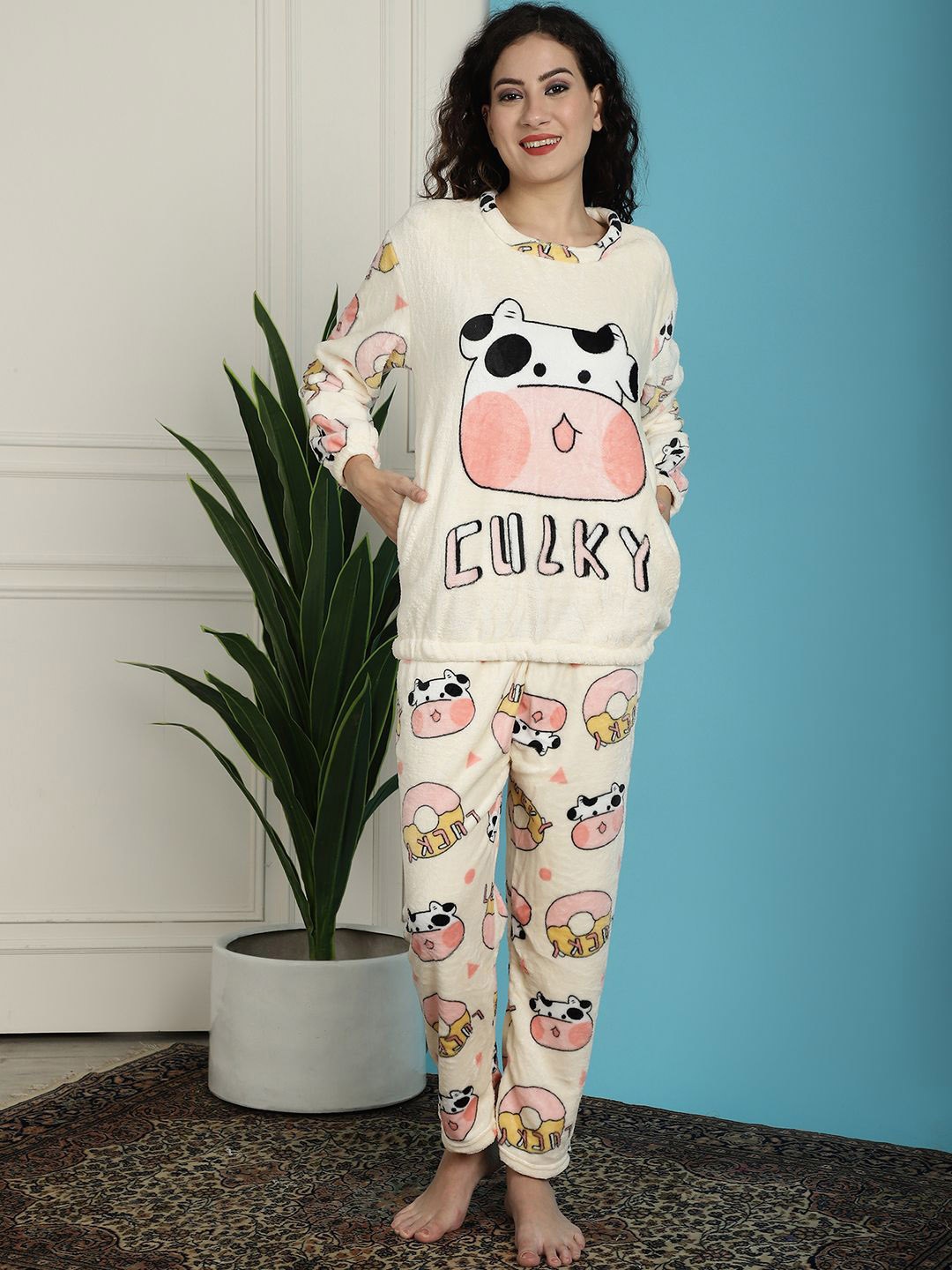 

TAG 7 Women Printed Night suit, Cream