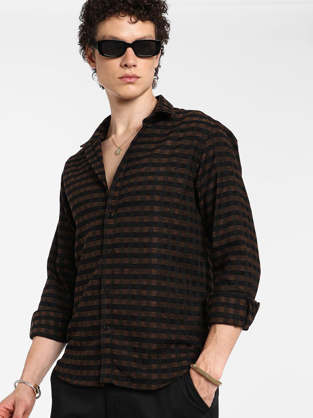 

Campus Sutra Men Comfort Spread Collar Checked Cotton Casual Shirt, Black