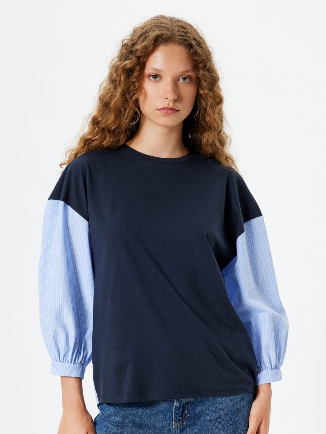 

Koton Women Solid V-Neck Cotton T-shirt, Navy blue