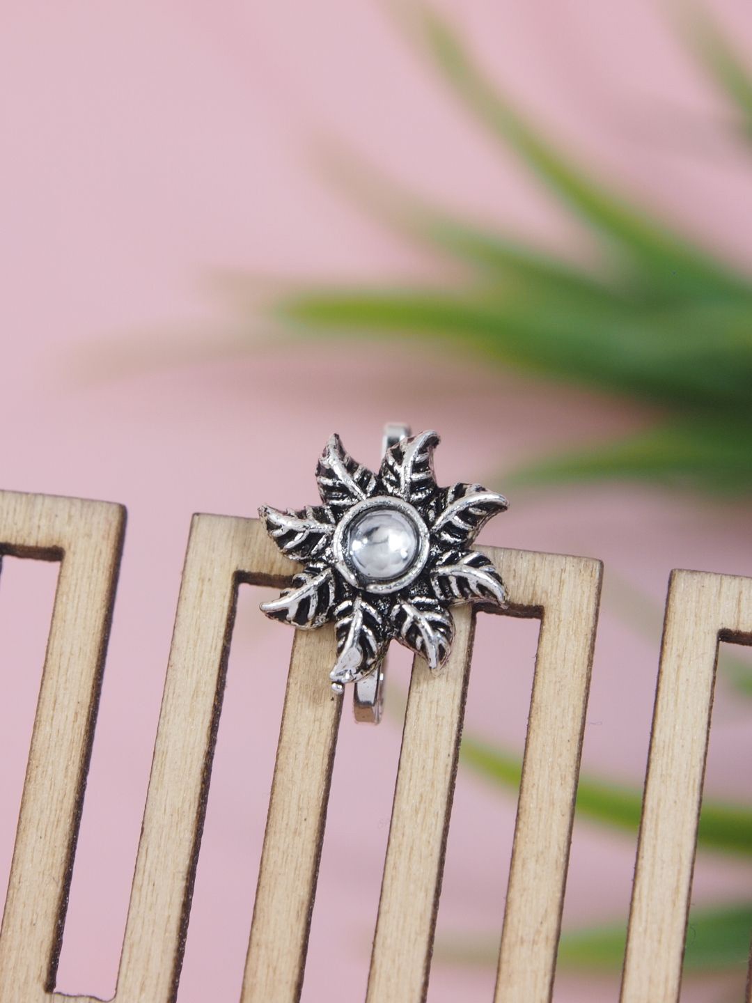 

I Jewels Silver-Plated Clip On Stud Nosepin