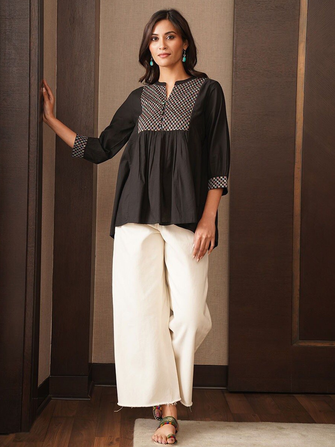 

JAYPORE Women Solid Mandarin Collar Cotton Top, Black