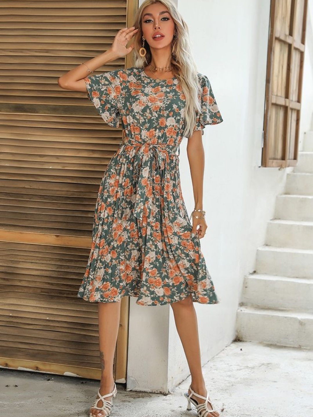 

StyleCast Women Boat Neck Flared Sleeve Floral Print Empire Dress, Green