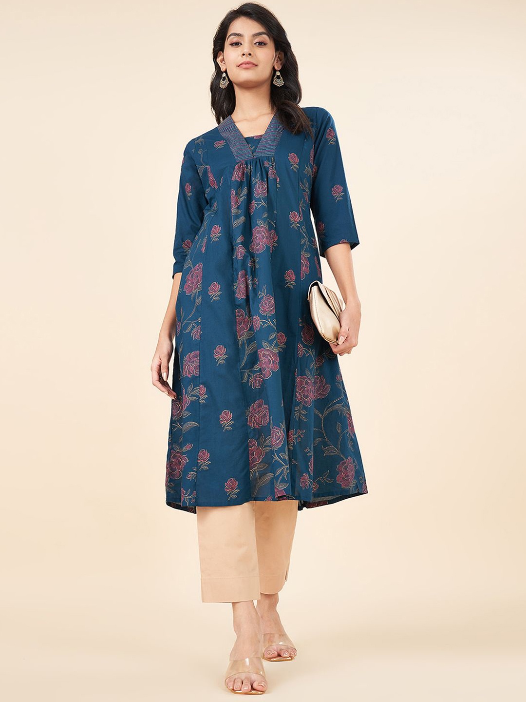 

RANGMANCH BY PANTALOONS Women Floral Printed Cotton A-Line Kurta, Navy blue