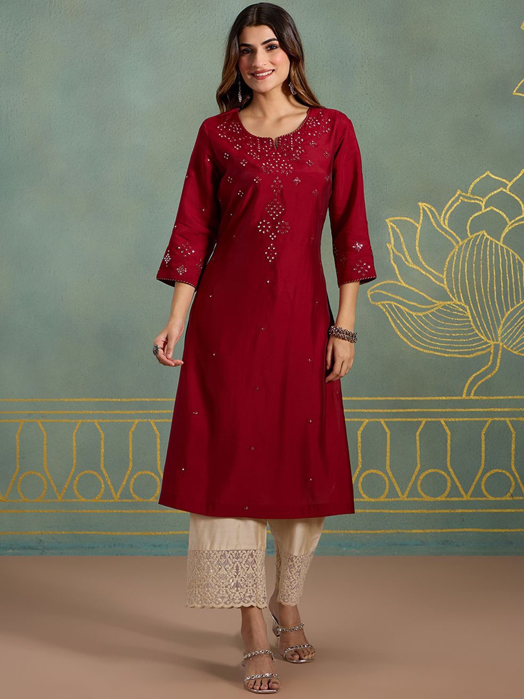 

Likha Geometric Embellished Straight Kurta, Maroon