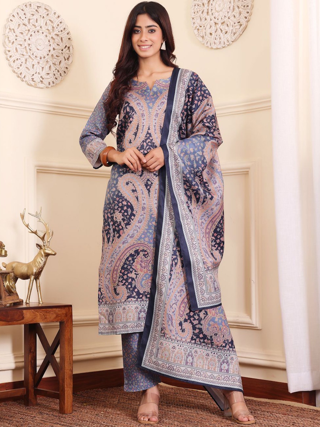 

Varanga Paisley Printed Straight Kurta with Trouser & Dupatta, Blue
