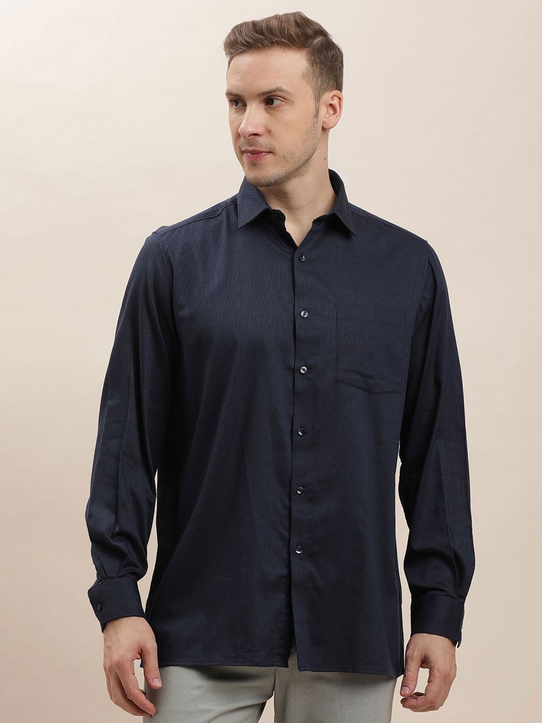 

Turtle Men Classic Spread Collar Solid Cotton Formal Shirt, Navy blue