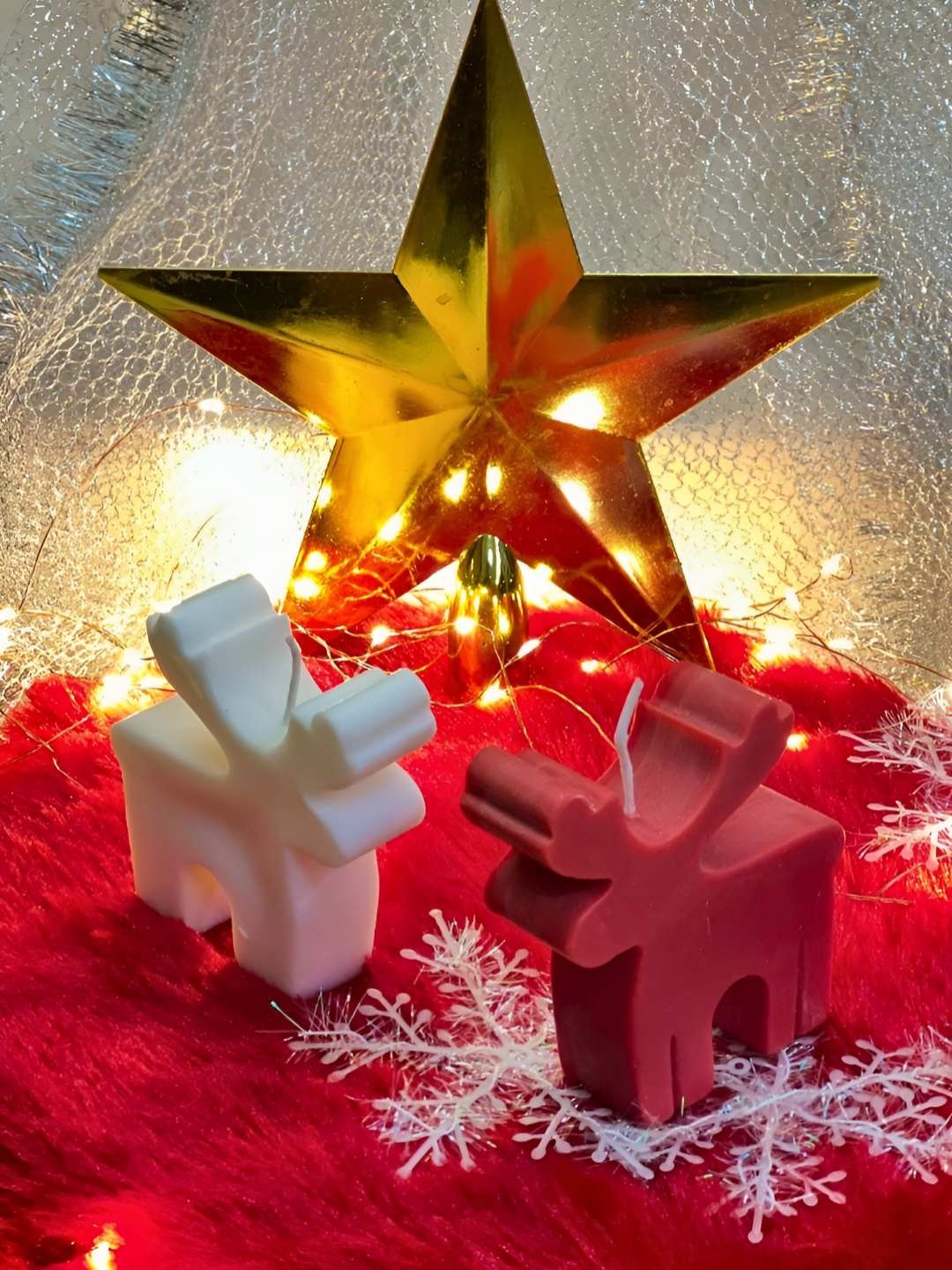 

Timaya's Decor White & Red Scented Candle