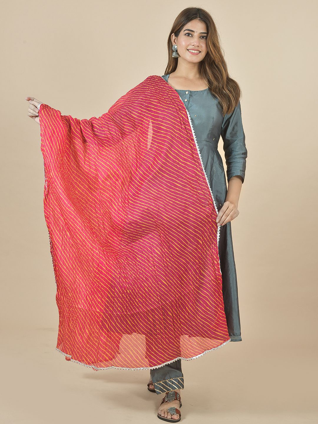 

LA FEMINAE Leheriya Printed Cotton Dupatta, Magenta