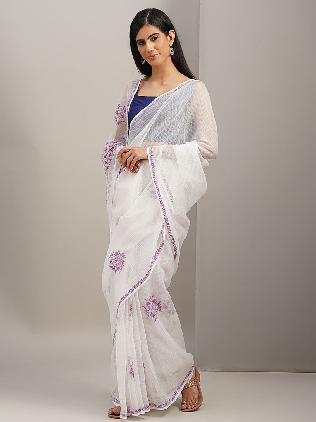 

JAYPORE Woven Design Chikankari Saree, White
