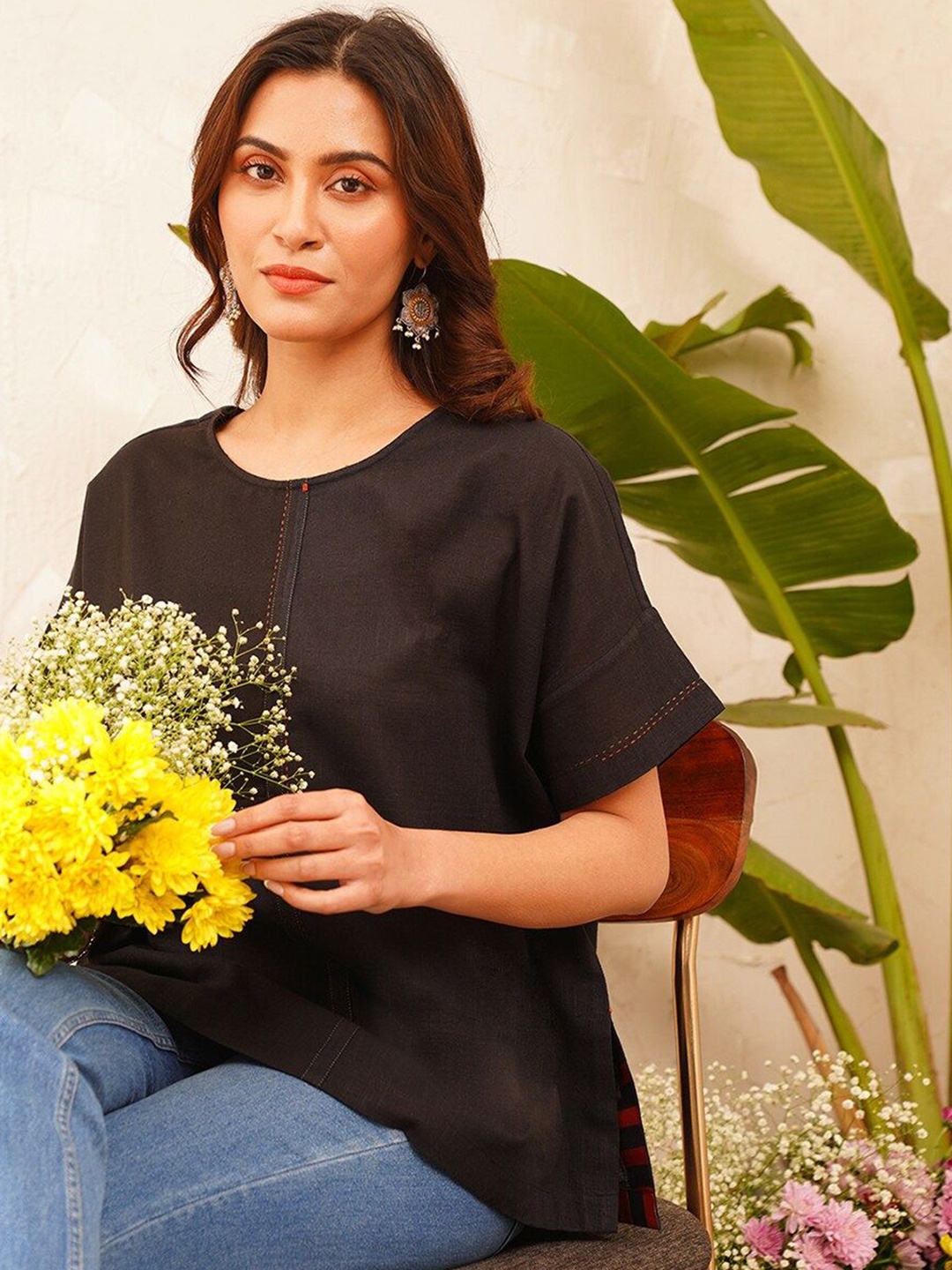 

JAYPORE Women Solid Round Neck Cotton Top, Black