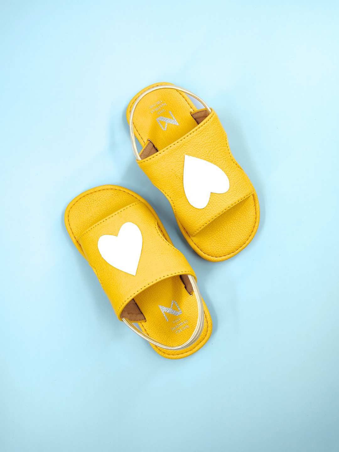 

THE MADRAS TRUNK Unisex Kids Open Toe Flats, Yellow