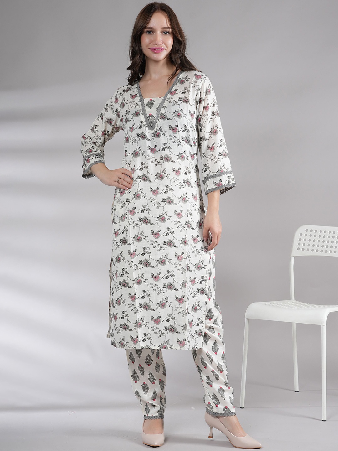 

BAESD Floral Printed V-Neck A-Line Kurta with Trousers, White