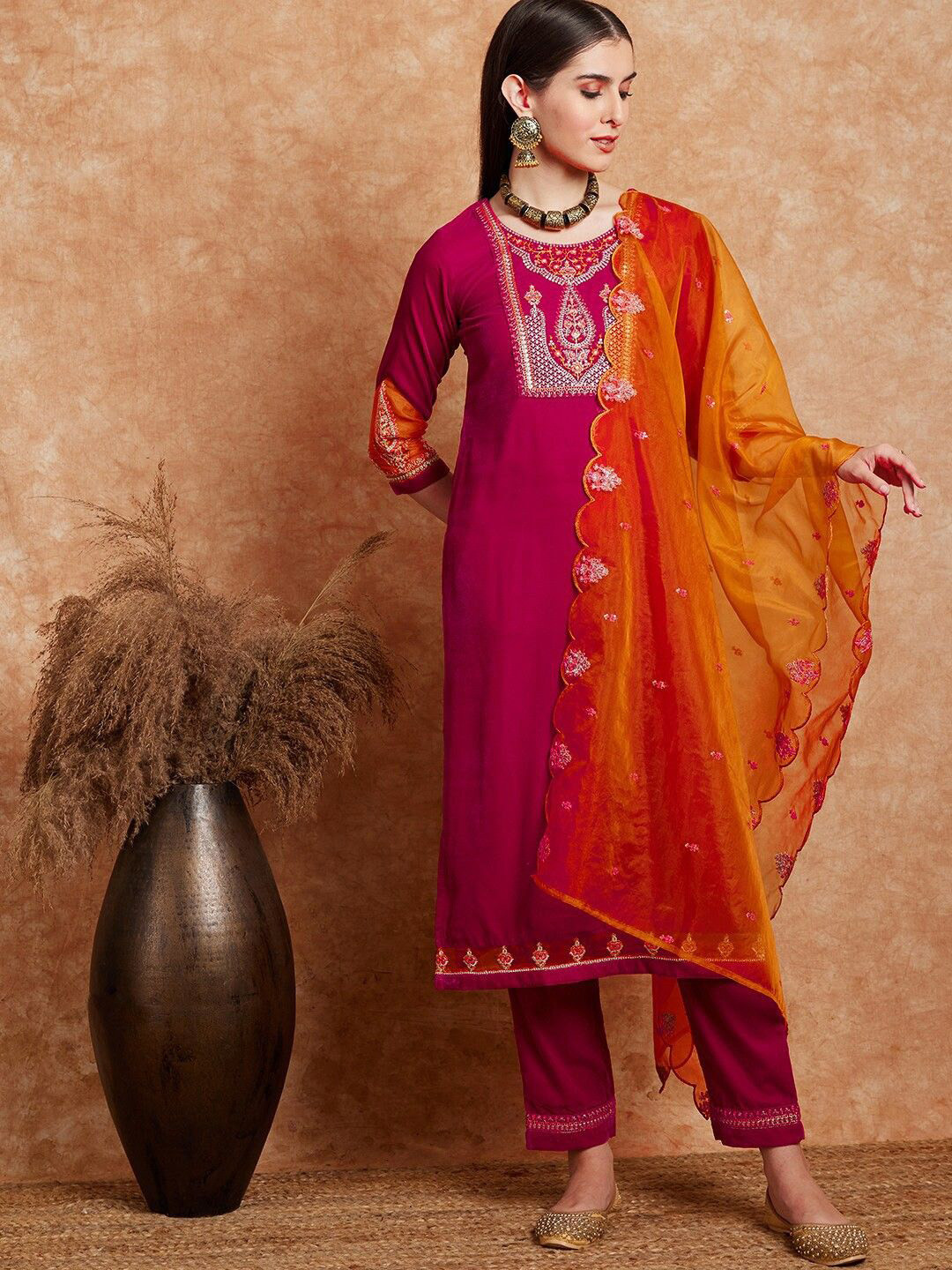 

Sangria Women Embroidered Kurta & Trouser With Dupatta, Magenta