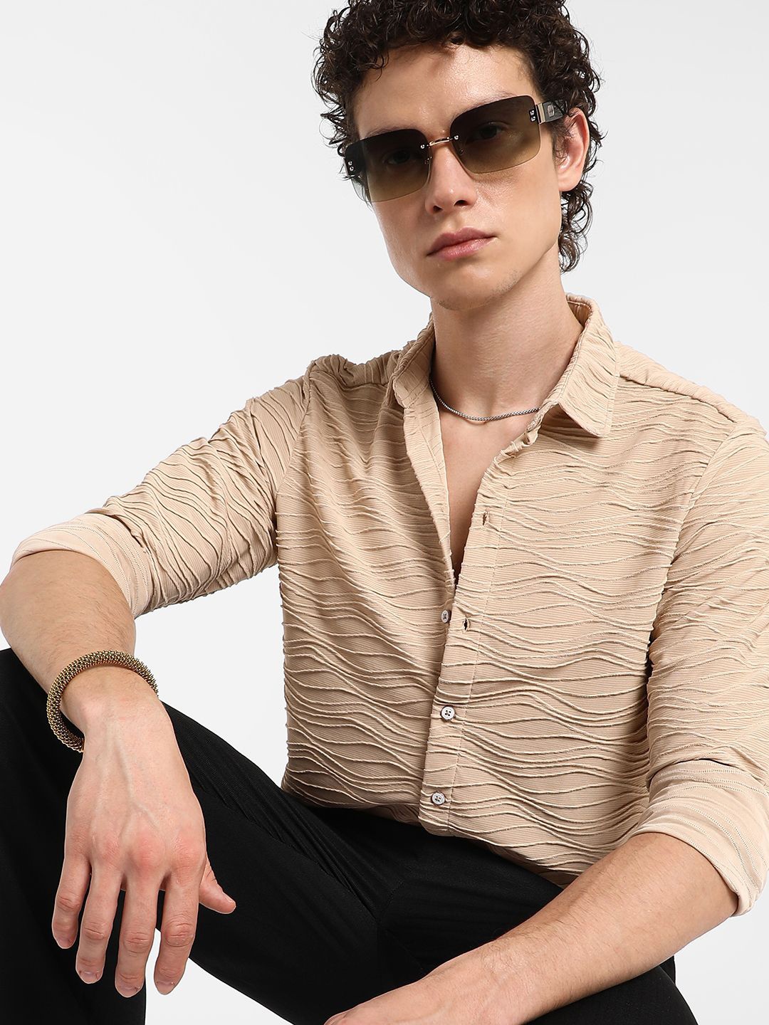 

Campus Sutra Men Comfort Spread Collar Textured Casual Shirt, Beige