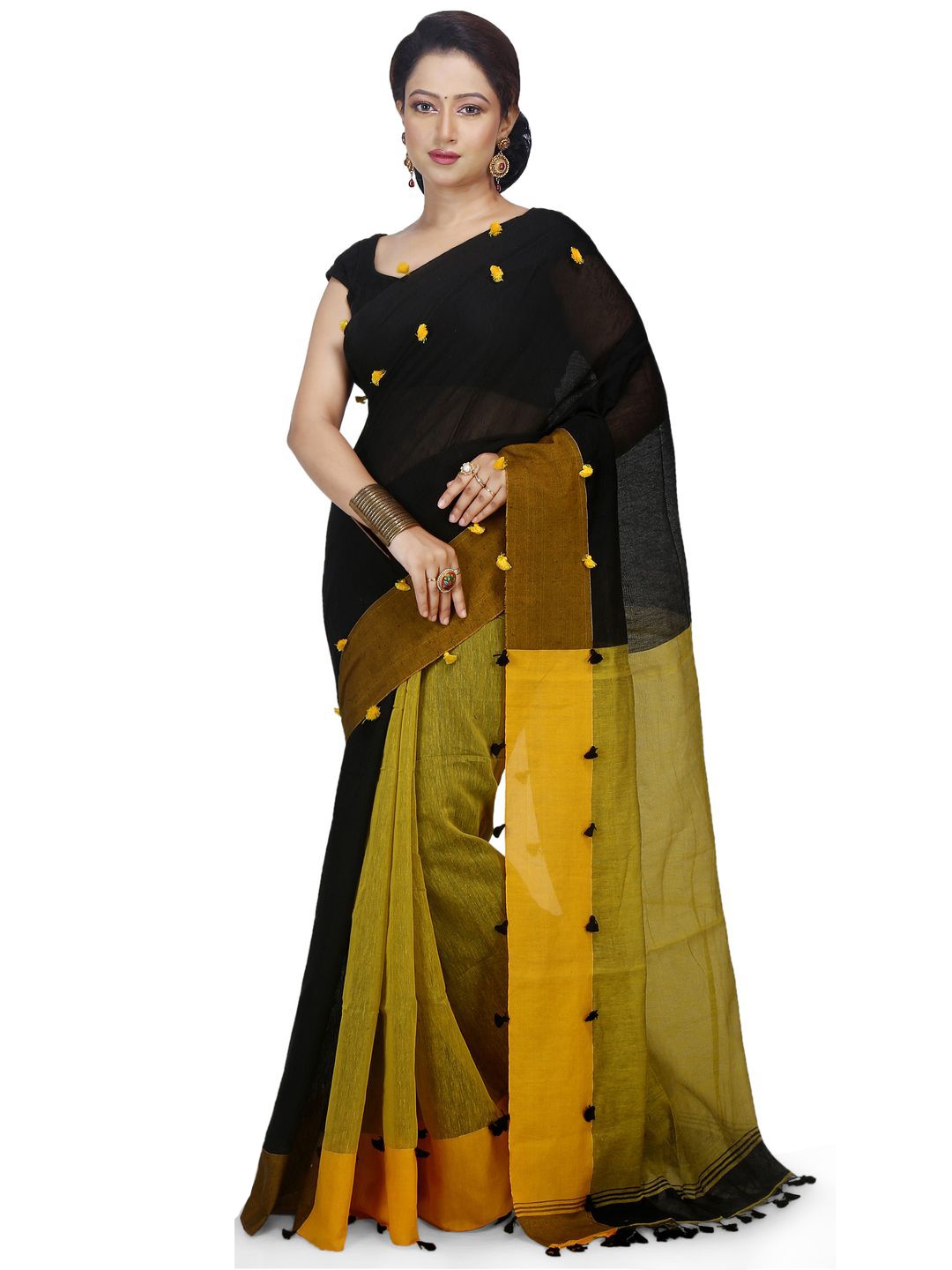 

Crochetin Colourblocked Saree, Black