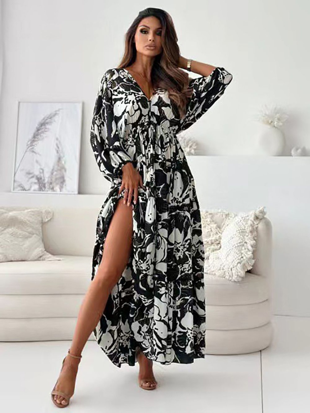 

StyleCast x Revolte Floral Print LayeredMaxi Dress, Black