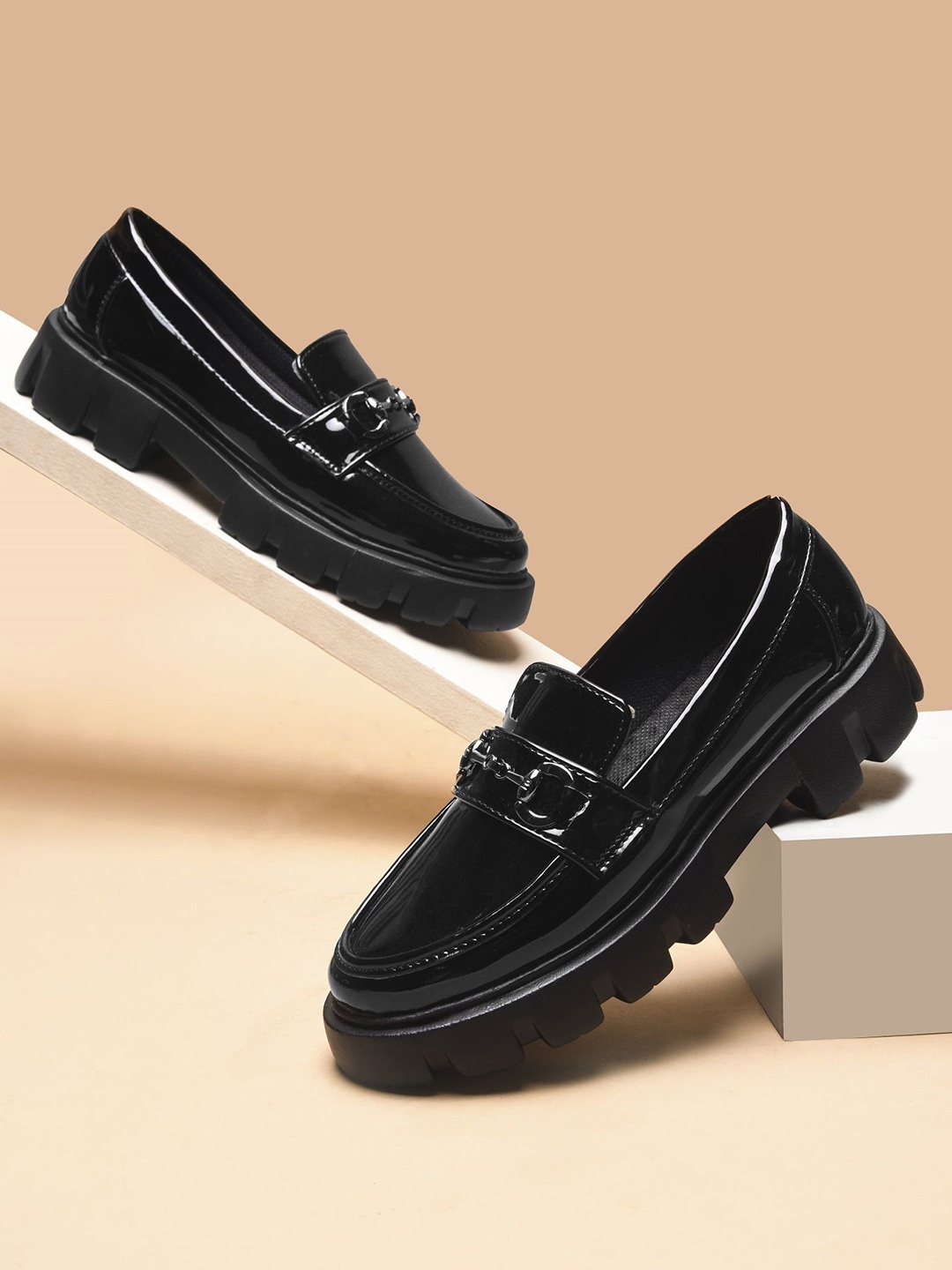 

Try Me Women Patent Leather Loafers, Black