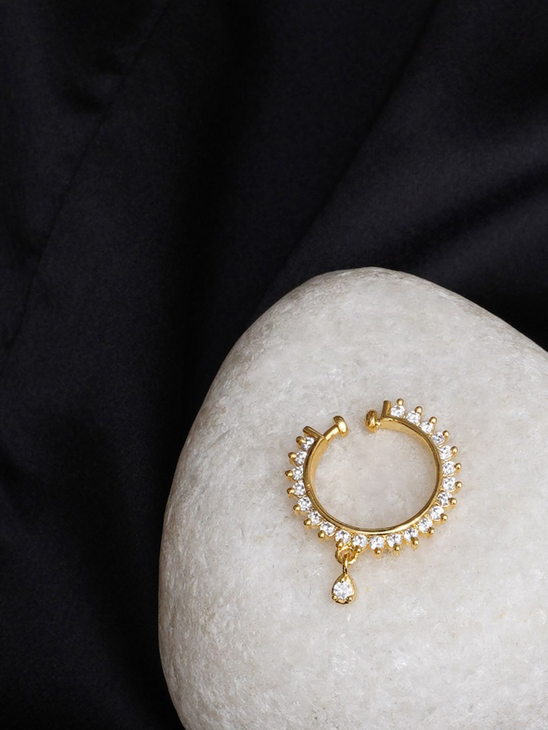 

Mali Fionna Gold-Plated Artificial Stones and Beads Ring Nosepin