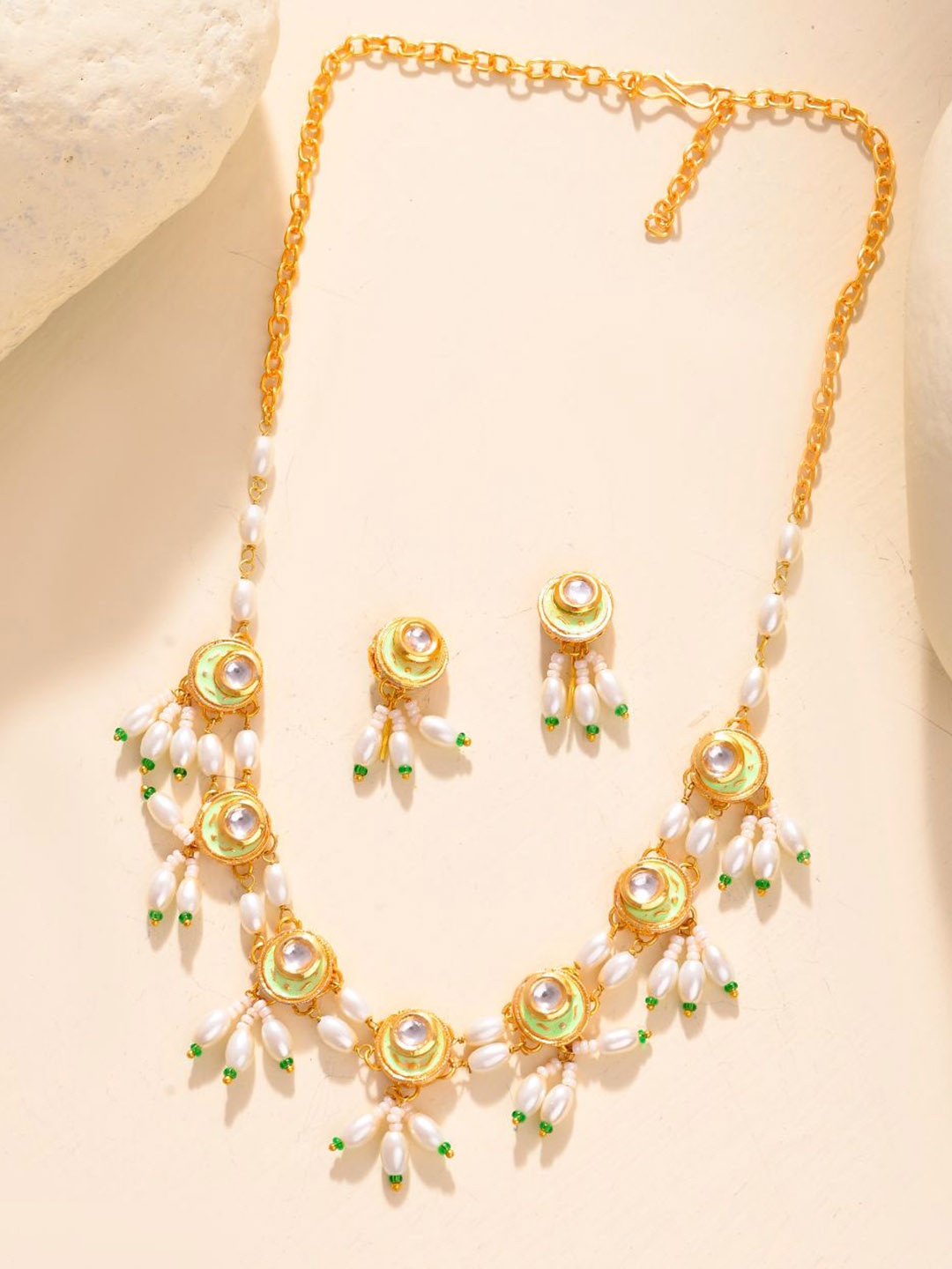 

DASTOOR Gold Plated Stone Studded & Beaded Jewellery Set