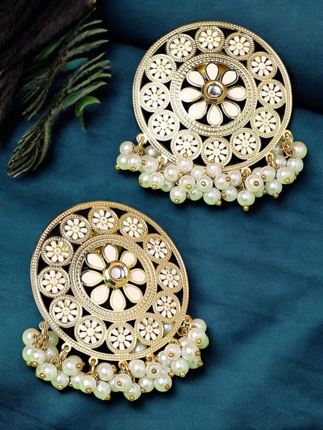 

OOMPH Kundan Studded Contemporary Meenakari Drop Earrings, White