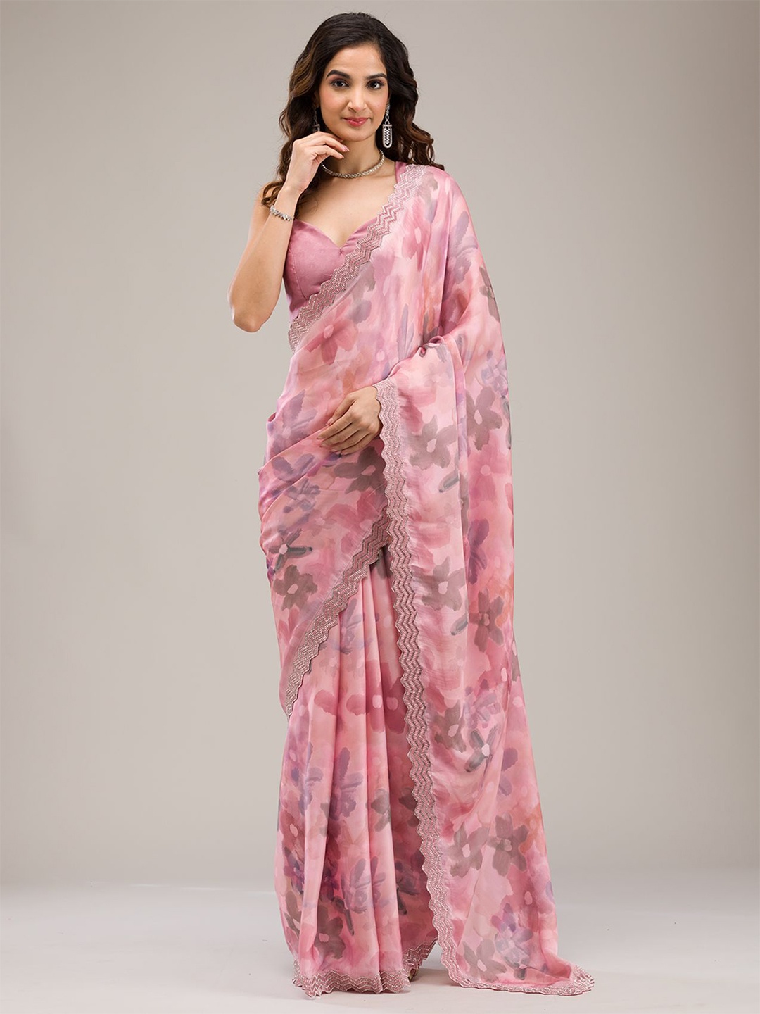 

Koskii Beads and Stones Floral Printed Pure Georgette Saree, Pink